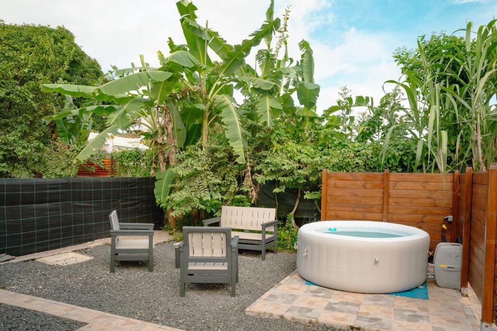 Villa Le Man Nima Les Abymes Exterior foto